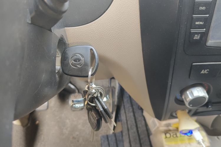 Used Dongfeng Xiaokang C37 2016 1.5L Standard II DK15-06