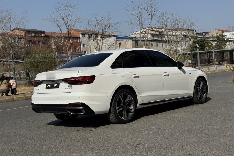 Used Audi A4L 2022 40 TFSI Luxury Dynamic Model