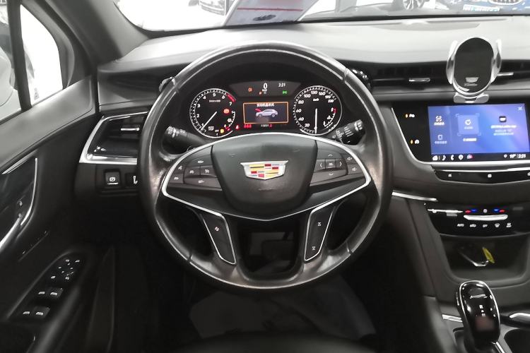Used Cadillac XT5 2021 28T Luxury Version

