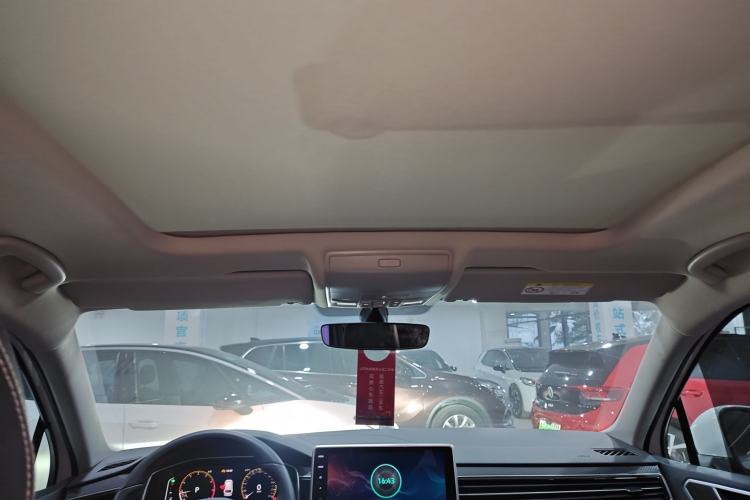 Used Volkswagen Tiguan L 2024 Outstanding Model 330TSI Automatic Two-Wheel Drive R-Line Dragon Glory Edition