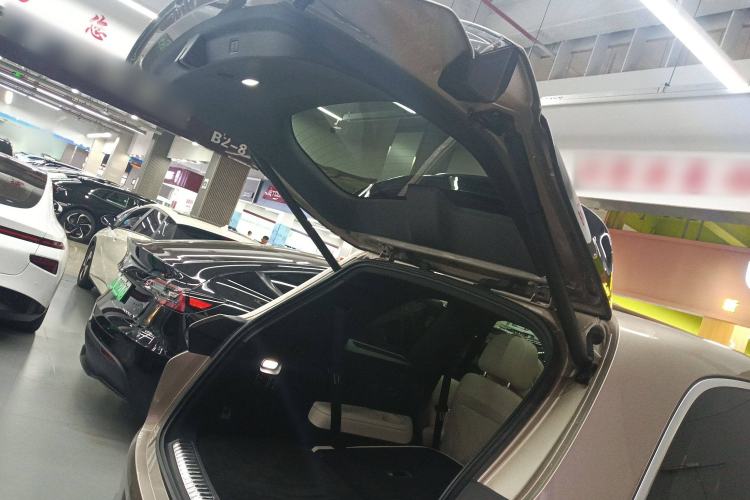 Used Li Auto L8 2024 Ultra Model