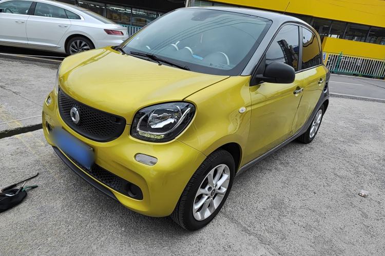 Used  forfour 2016 1.0L 52 kW Dynamic Edition
