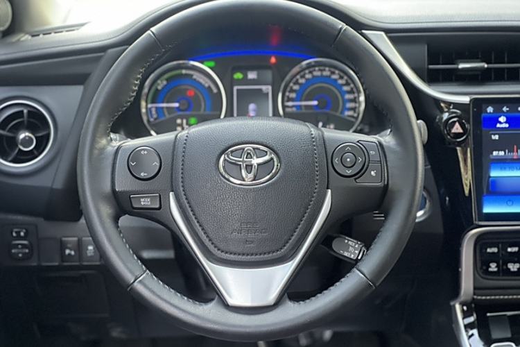 Used Toyota Corolla 2018 Dual-Engine 1.8L E-CVT Smart Edition
