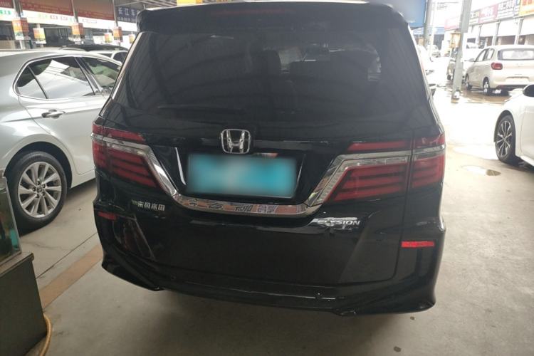 Used Honda Elysion 2016 2.4L Luxury Edition
