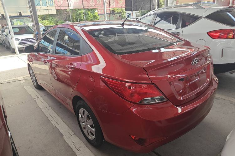 Used Hyundai Verna 2014 1.4L Manual Smart GLS Trim
