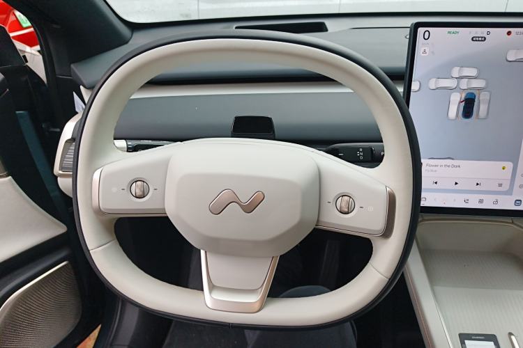 Used ONVO L60 2024 60 kWh Rear-Drive Version