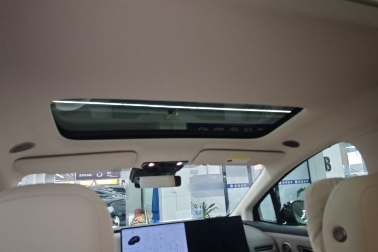 Used Li Auto Li Auto i8 2025 Standard Edition
