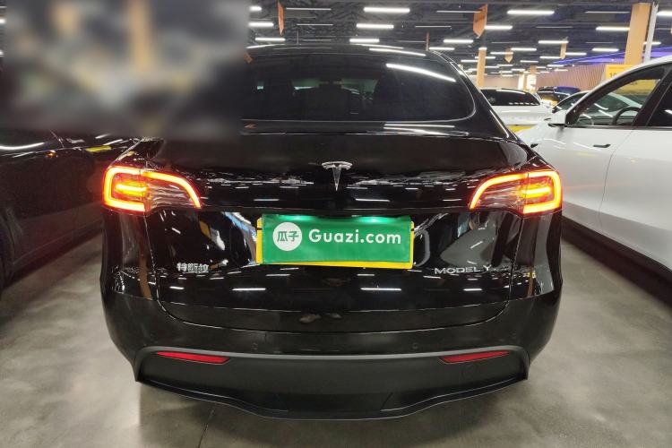 Used Tesla Model Y 2023 Rear-Wheel-Drive Version
