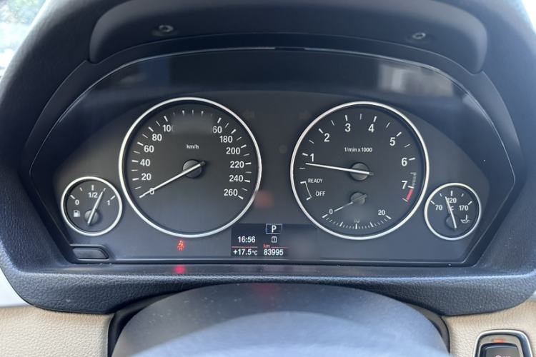 Used BMW 3 Series 2015 320Li Luxury Edition Fashion Model
