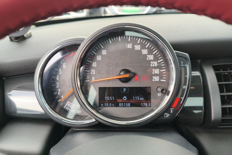 Used  MINI 2018 1.5T COOPER Classic Edition Five-Door Version
