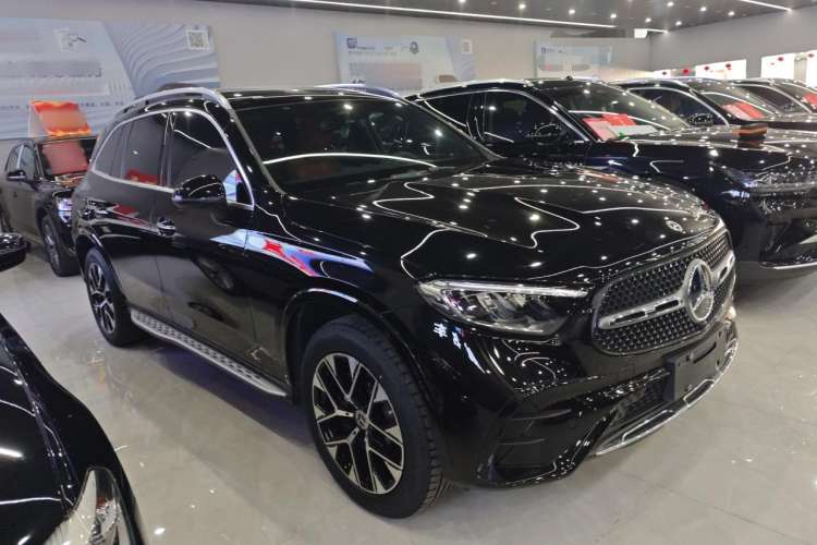 Used Mercedes-Benz GLC 2024 GLC 260 L 4MATIC Luxury Model 5 Seats
