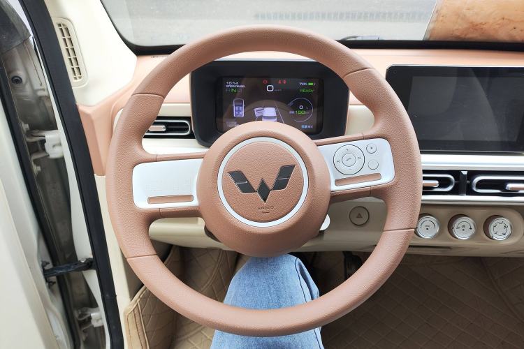 Used Wuling Hongguang MINIEV 2024 3rd Generation 215km Advanced Version
