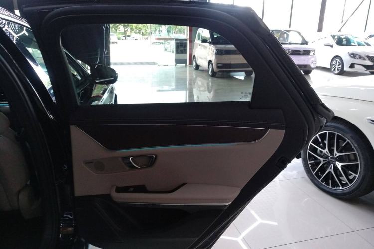 Used BYD Han 2025 EV with 701 km of Laser Radar-Enabled Intelligent Driving
