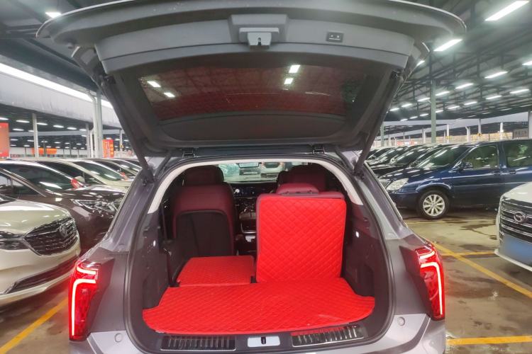 Used Hongqi E-HS9 2022 660 km Range Flagway Edition Six Seats
