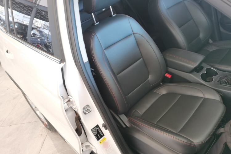 Used Changan CS75 2016 2.0L Manual Luxury Version China V Standard
