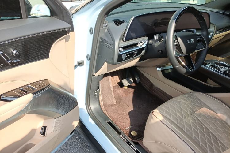 Used Cadillac LYRIQ 2022 Rear-Drive Long-Range Prestige Edition
