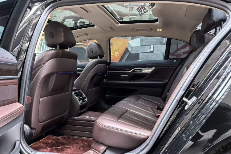 Used BMW 7 Series 2018 730Li Leading Model Excellence Package
