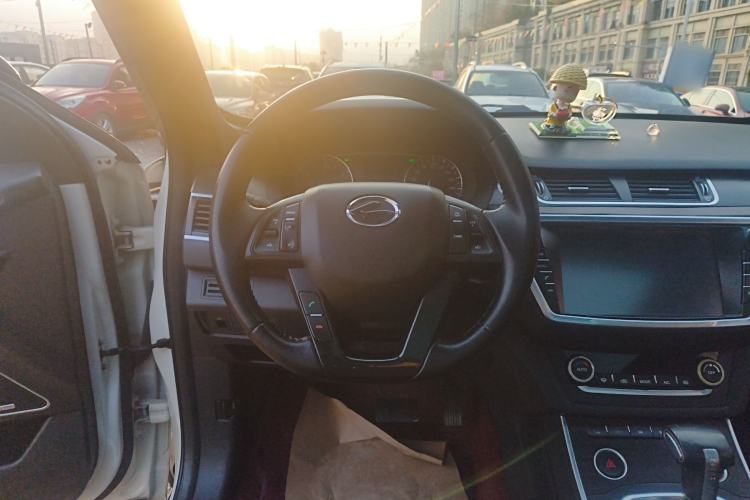 Used Land X7 2015 2.0T Panoramic Prestige Edition
