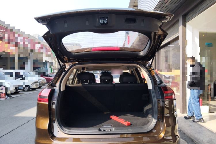 Used Geely Auto Emgrand X7 Sport 2016 1.8TD Automatic ZhiShang Model