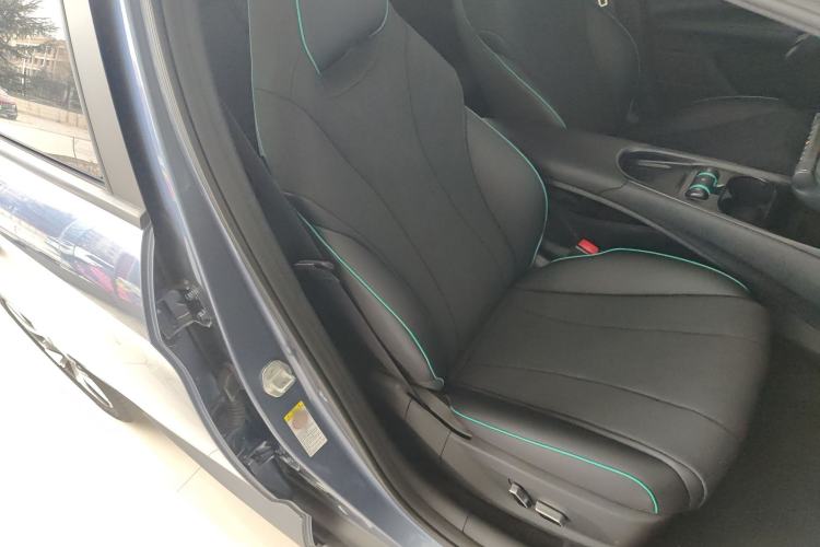 Used BYD Dolphin 2025 520km Range Knight Edition
