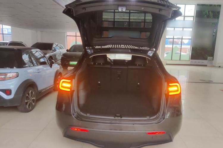Used Tesla Model Y 2024 Rear-Wheel-Drive Version