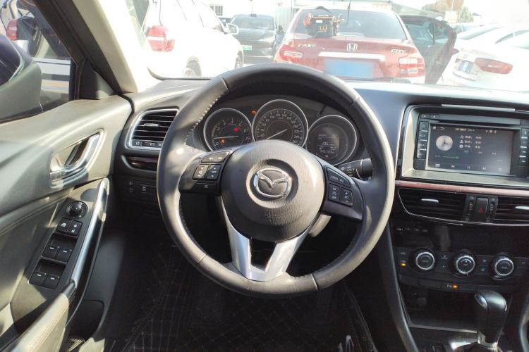 Used Mazda Atenza 2014 2.0L Blue Sky Luxury Edition
