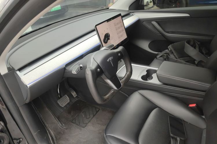 Used Tesla Model Y 2024 Long-Range All-Wheel-Drive Version
