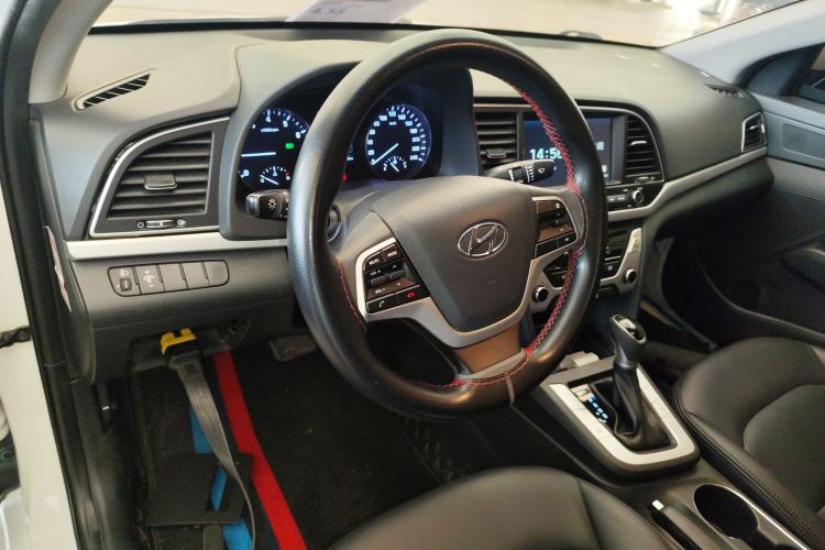 Used Hyundai Elantra 2016 1.6L Automatic ZhiXuan – Elite Version