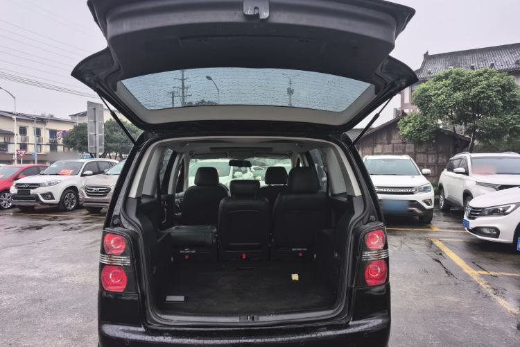 Used Volkswagen Touran 2015 1.4T DSG Comfort Edition 5 Seats