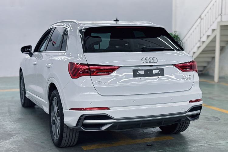 Used Audi Q3 2022 40 TFSI Fashion Dynamic Model
