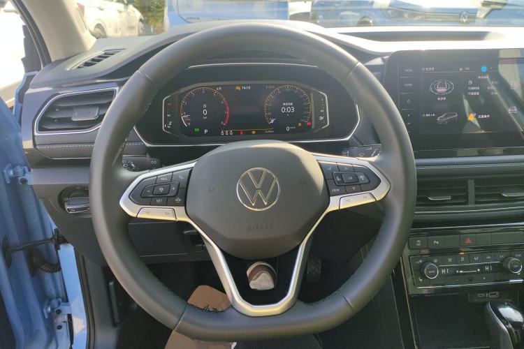 Used Volkswagen Tharu 2025 NewRui 300TSI Prestige Edition
