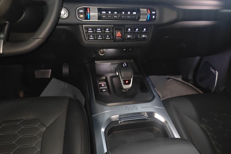 Used  T01 2025 2.0T Changfeng
