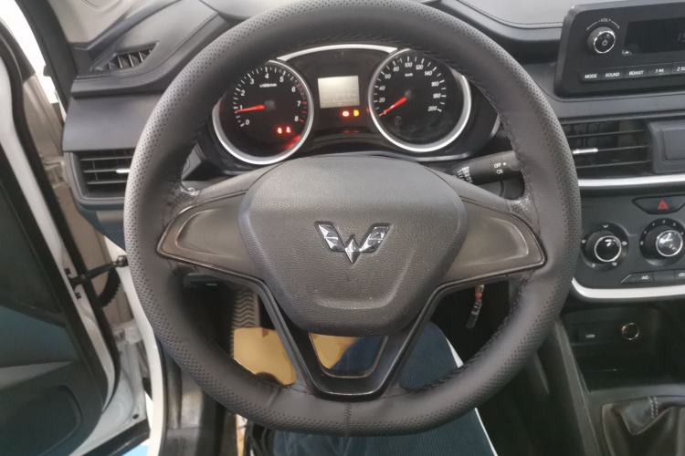 Used Wuling Hongguang S3 2019 1.5L Manual Standard Version China VI Standard
