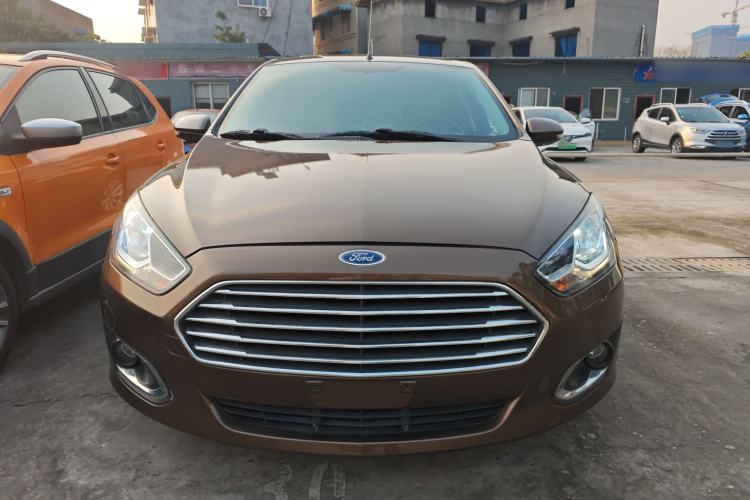 Used Ford Escort 2015 1.5L Automatic Fashion Model