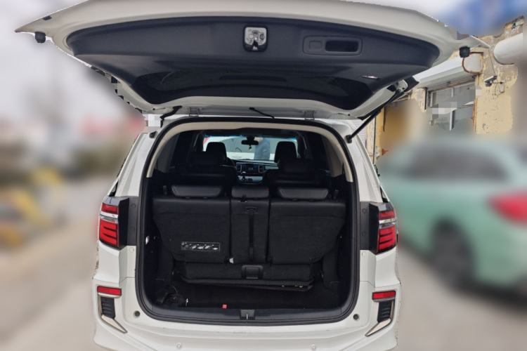 Used Honda Elysion 2019 2.0L Hybrid Luxury Edition
