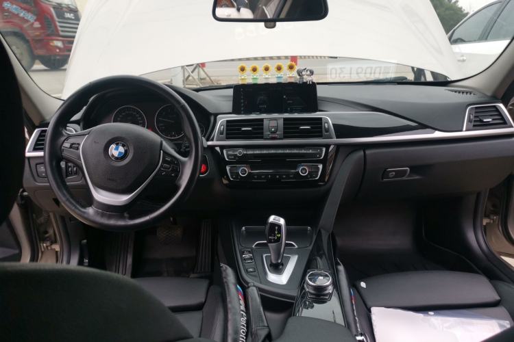 TDK.VehicleDetails.img