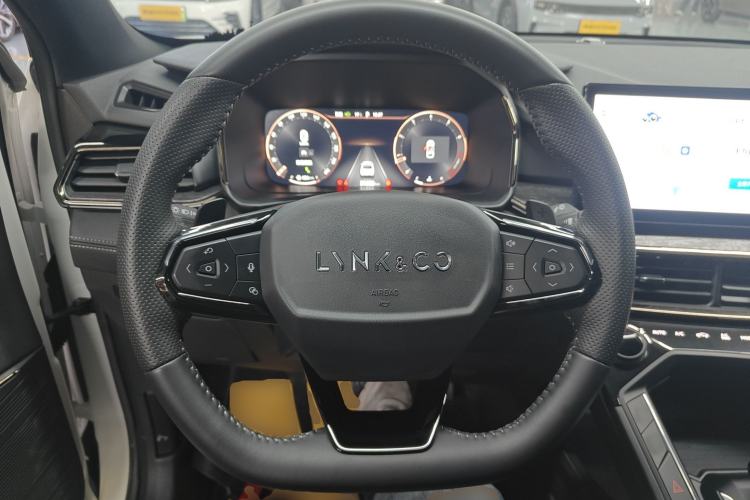 Used Lynk & Co 06 2023 Remix 1.5T JinPro
