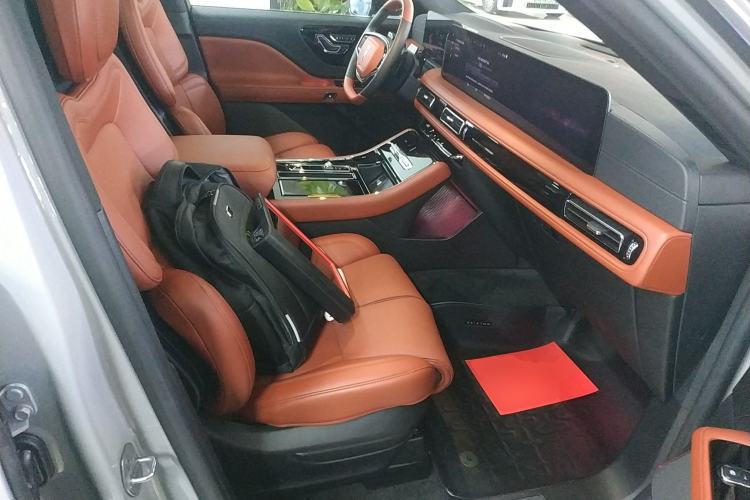 Used Lincoln Aviator 2024 3.0T V6 All-Wheel-Drive Luxury Edition Six Seats