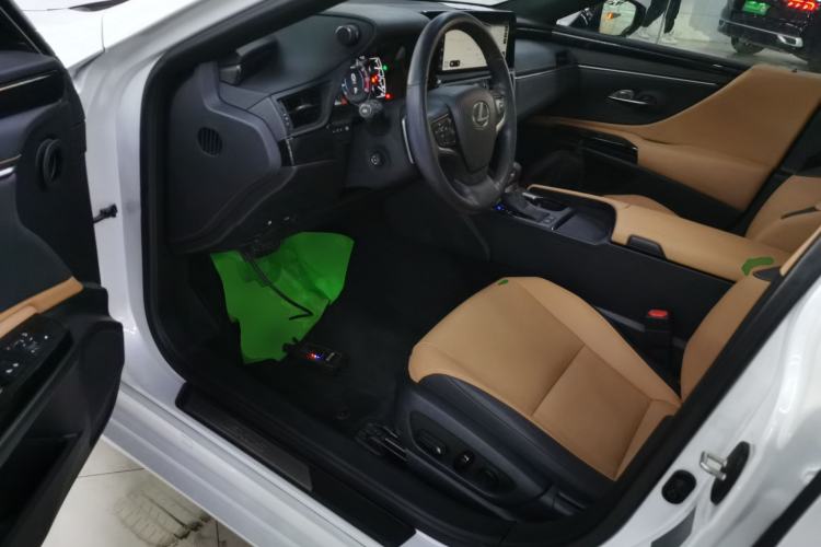 Used Lexus ES 2022 200 Excellence Edition