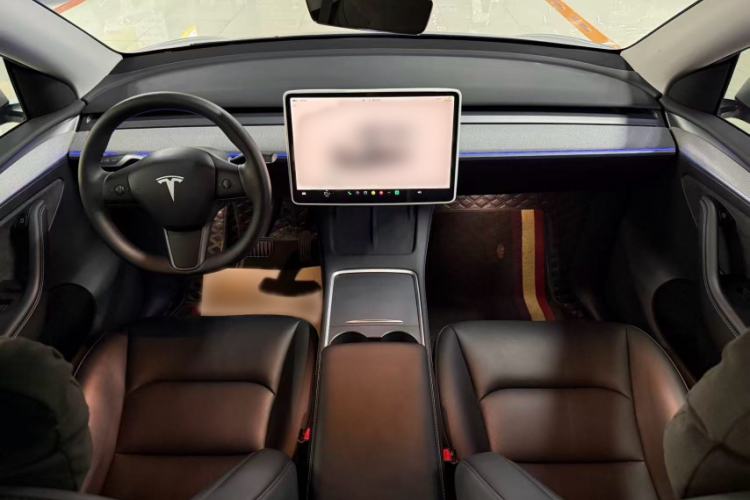 Used Tesla Model Y 2023 Rear-Wheel-Drive Version
