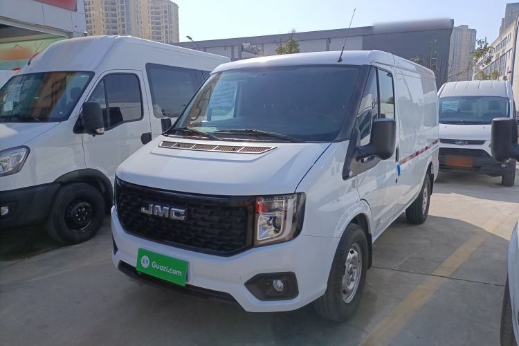 Used JMC Fushun 2023 2.0T Manual Short-Wheelbase Low-Roof Commercial Van 2/3 Seats with Lift-Up Tailgate