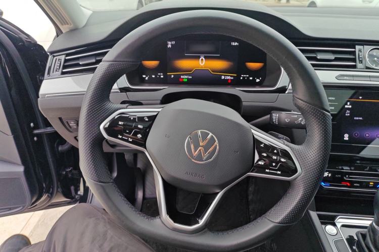 Used Volkswagen Magotan 2023 2 Million Units Limited Edition 330TSI DSG Leading Version
