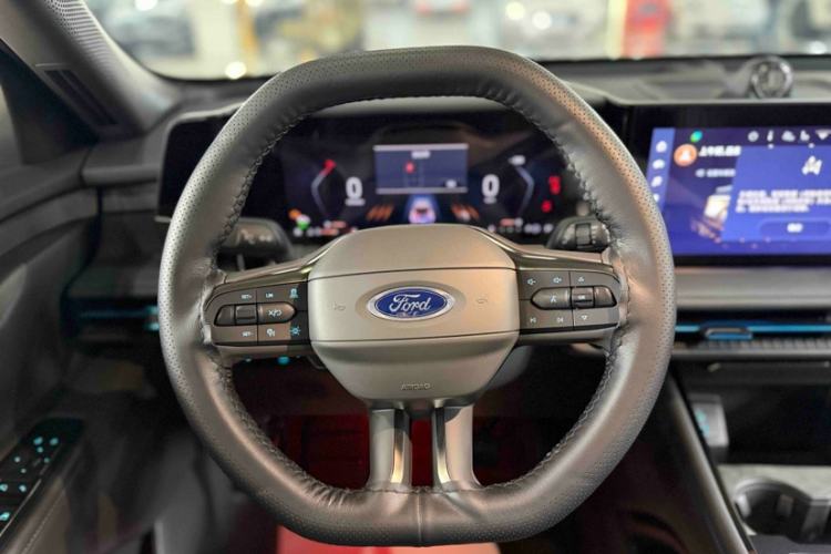 Used Ford Edge 2023 Ford Explorer L 2.0T EcoBoost Two-Wheel Drive 7-Seater Luxury Model
