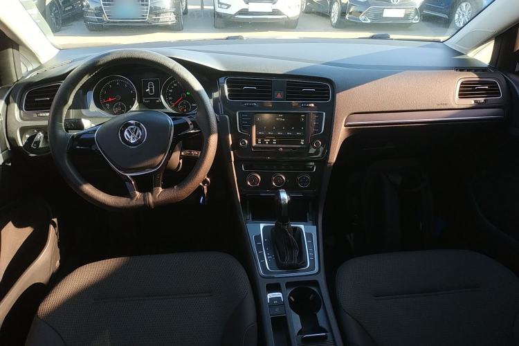 Used Volkswagen Golf 2017 230TSI Automatic Comfort Edition – Celebrating Milestone of One Million Units
