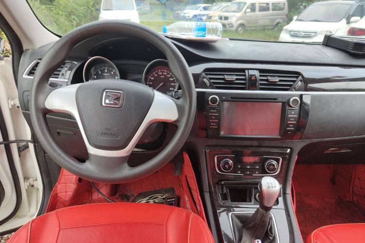 Used Zotye T600 2015 Family Edition 2.0T Manual Elite Version
