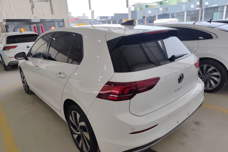 Used Volkswagen Golf 2025 Facelifted 300TSI Pro
