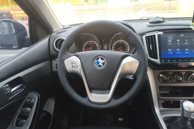 Used Venucia T70 2015 2.0L Manual RuiQu Version