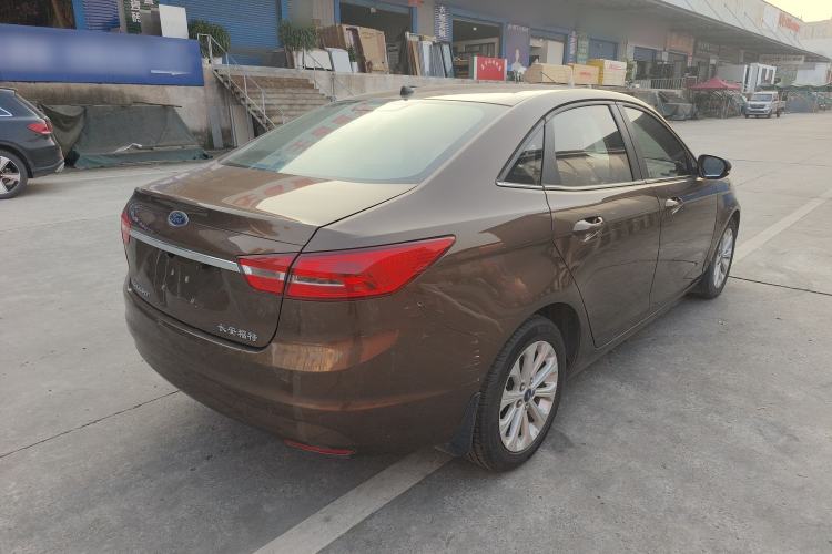 Used Ford Escort 2015 1.5L Automatic Fashion Model