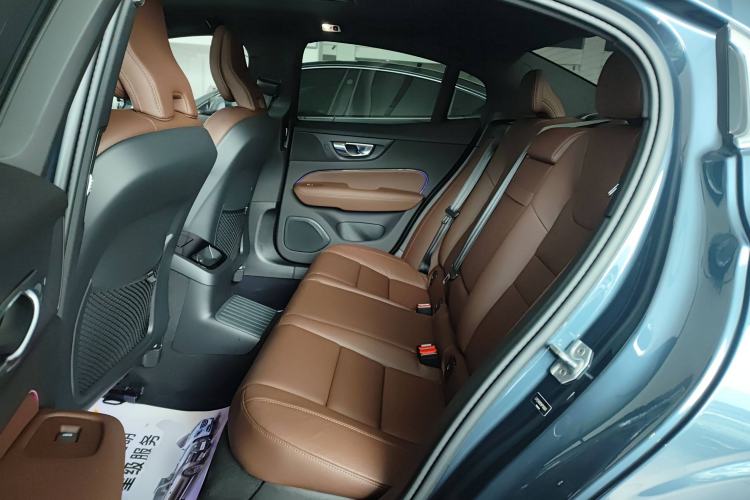 Used Volvo S60 New Energy 2022 T8 eDrive Hybrid All-Wheel Drive Smart Luxury Edition
