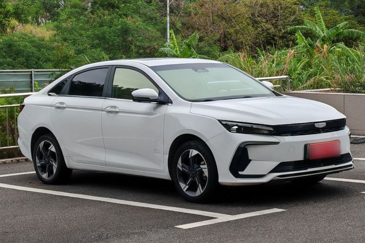 Used Geely Auto Emgrand L HiP 2024 Champion Edition 1.5TD-DHT Pro 100KM Excellence Model
